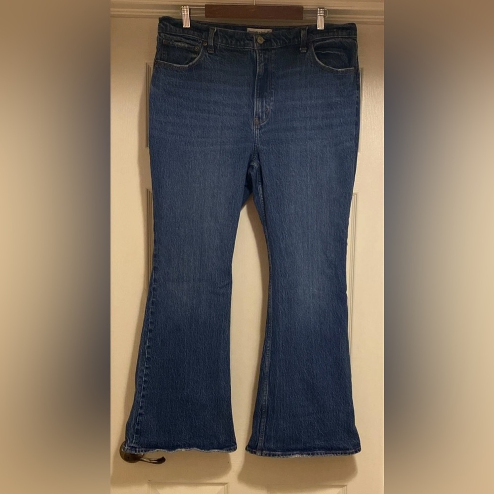 Abercrombie & Fitch Jeans The Vintage Flare High Rise Sz 33/16 REGULAR